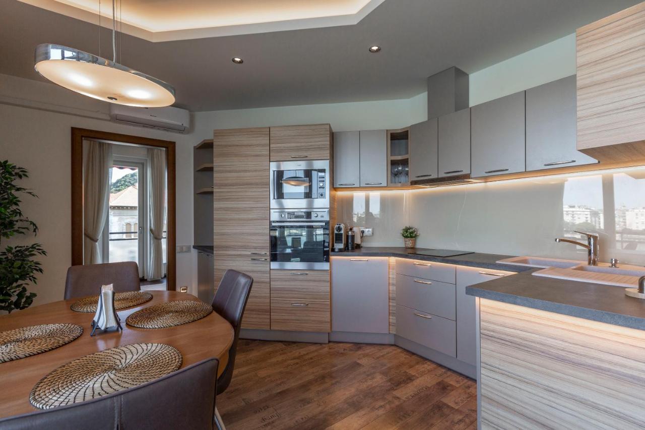 Luxury Residence With A Beautiful View For The Danube River Boedapest Buitenkant foto